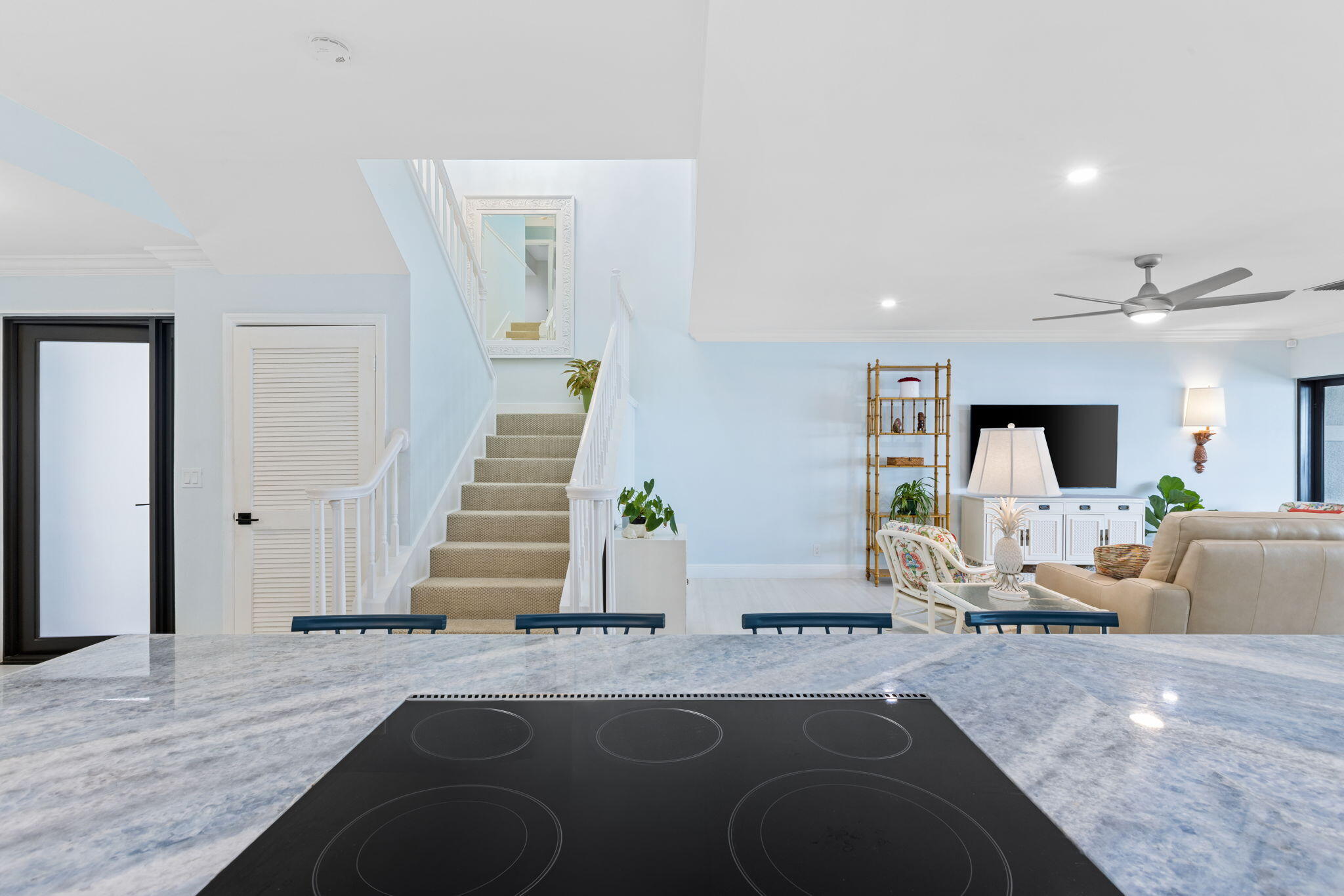 5556 N Ocean Boulevard 6a