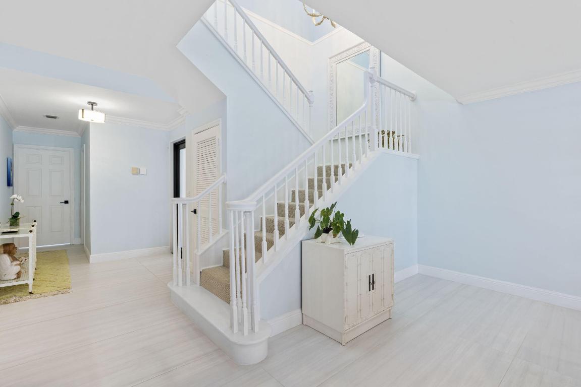 5556 N Ocean Boulevard 6a