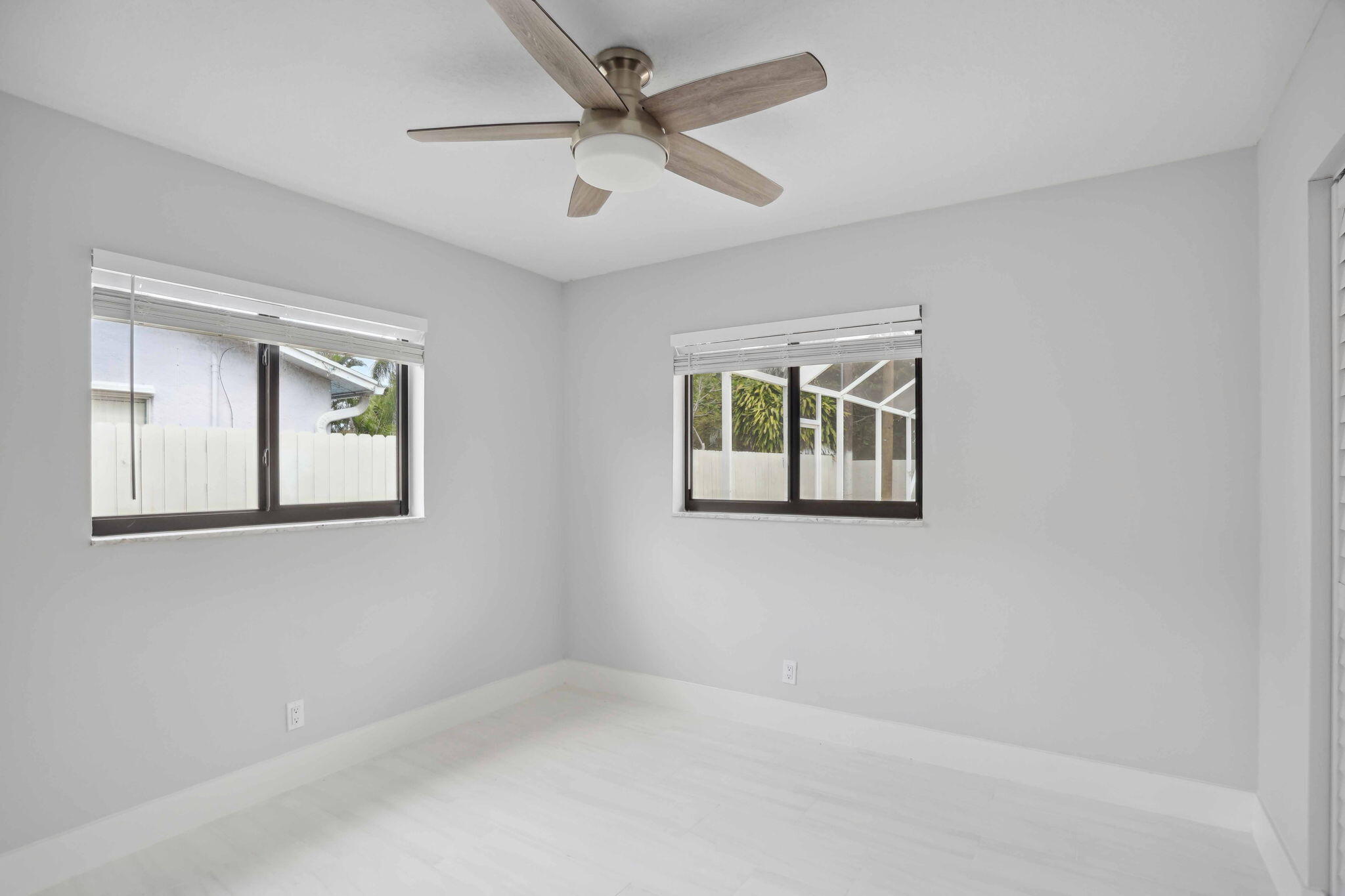 521 Curlew Road