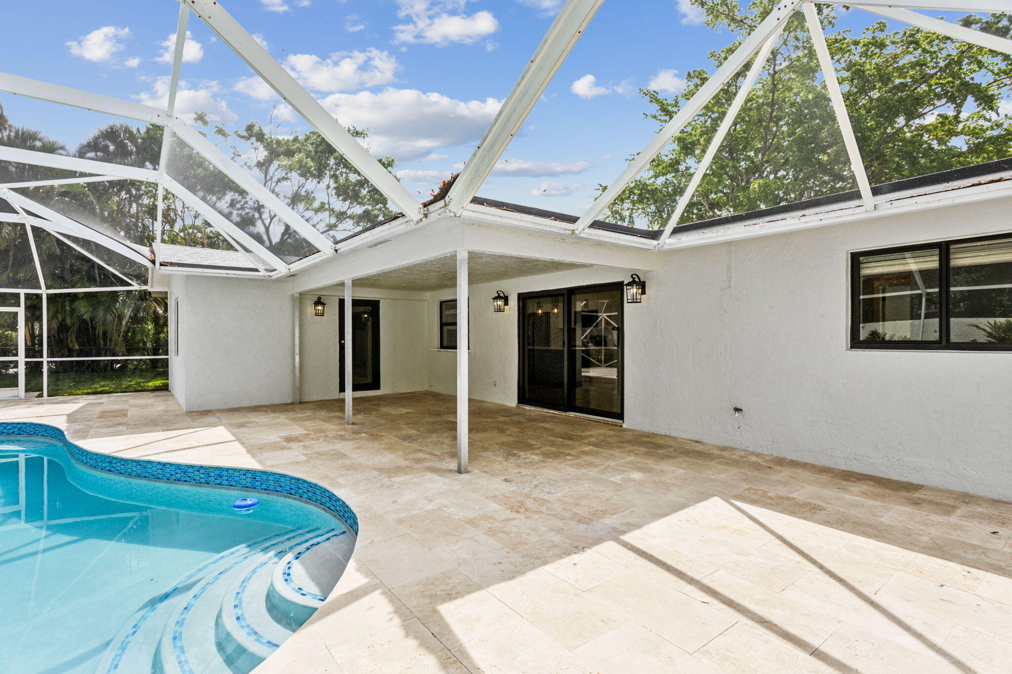 521 Curlew Road