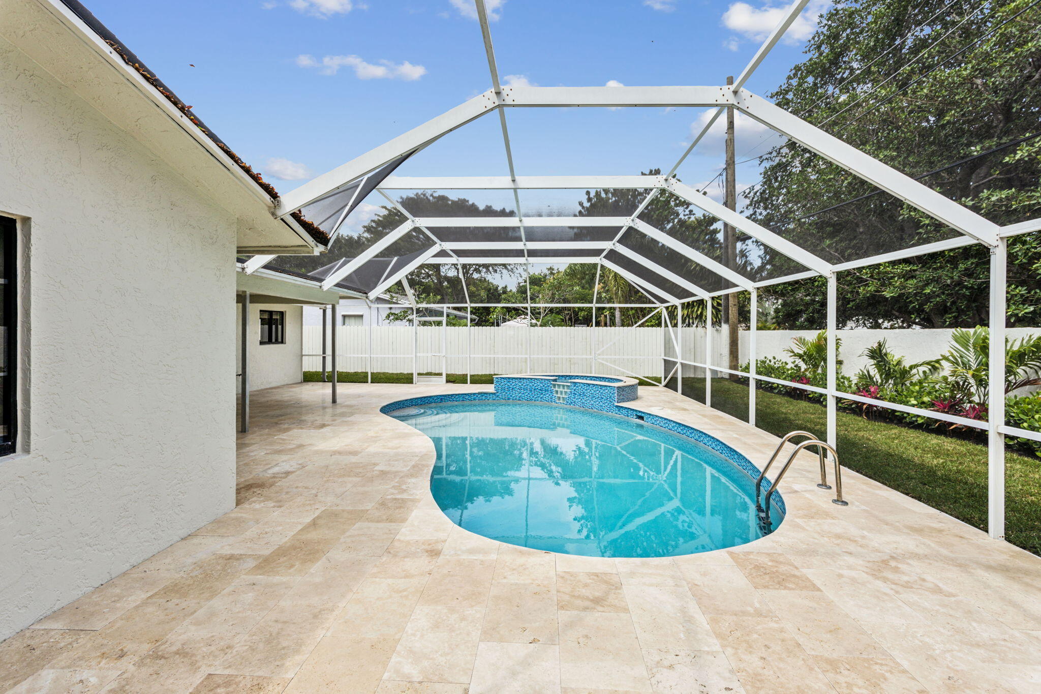 521 Curlew Road