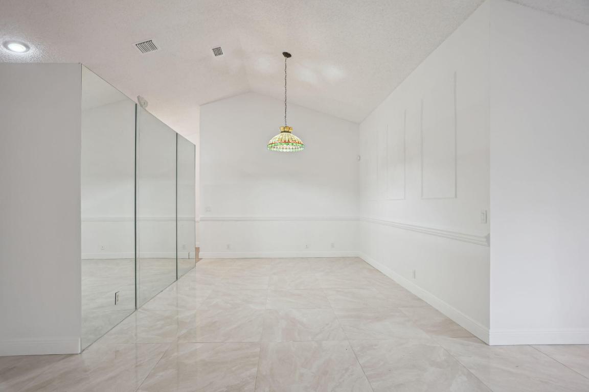 9804 El Clair Ranch Road