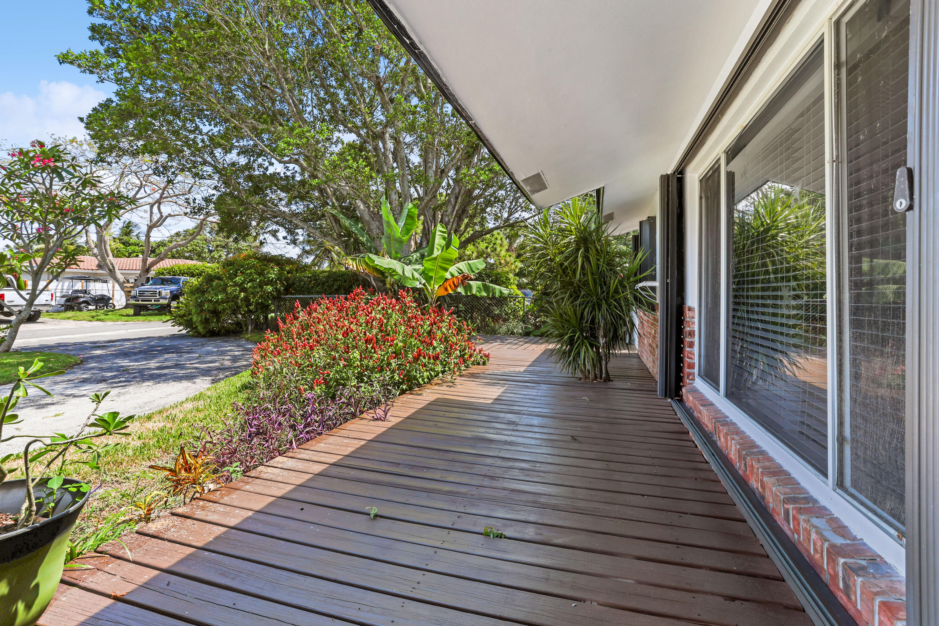 2815 SE 1st Court