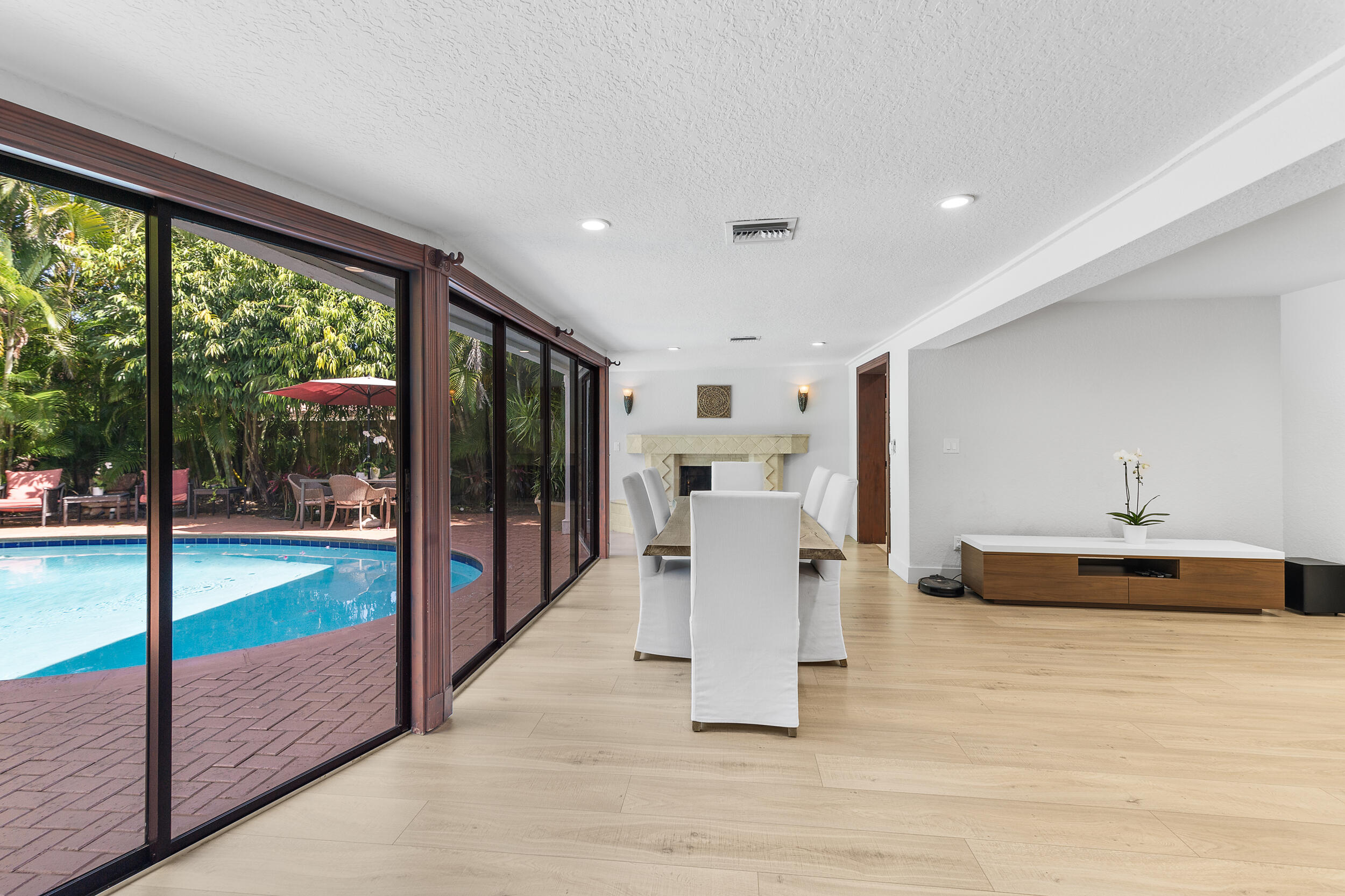 450 NW 14th Avenue