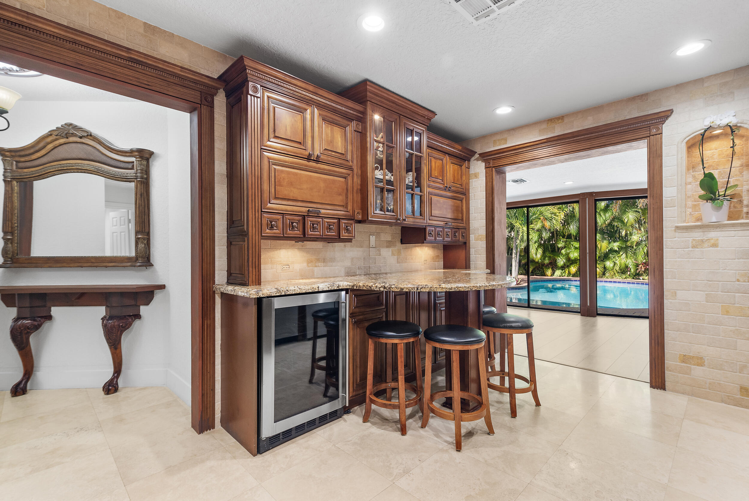 450 NW 14th Avenue