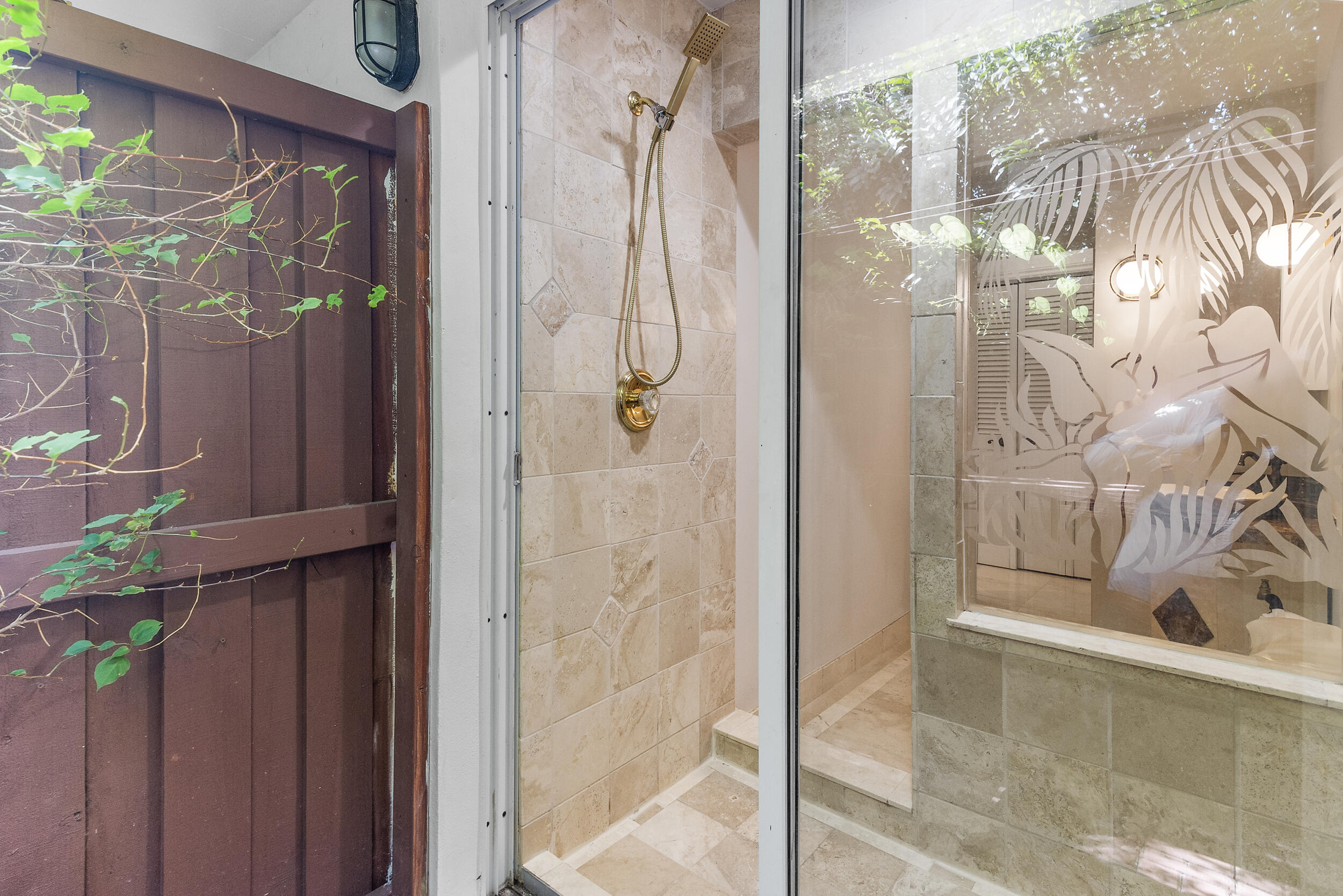 450 NW 14th Avenue