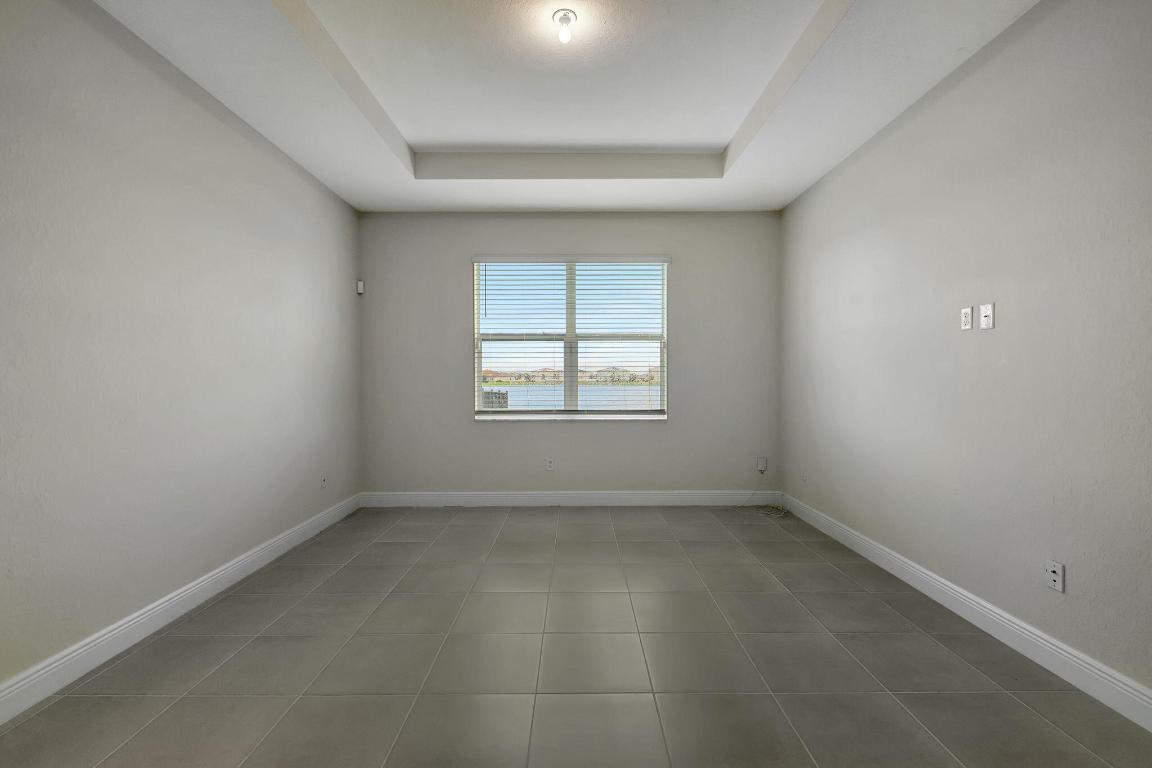 8271 NW Greenbank Circle