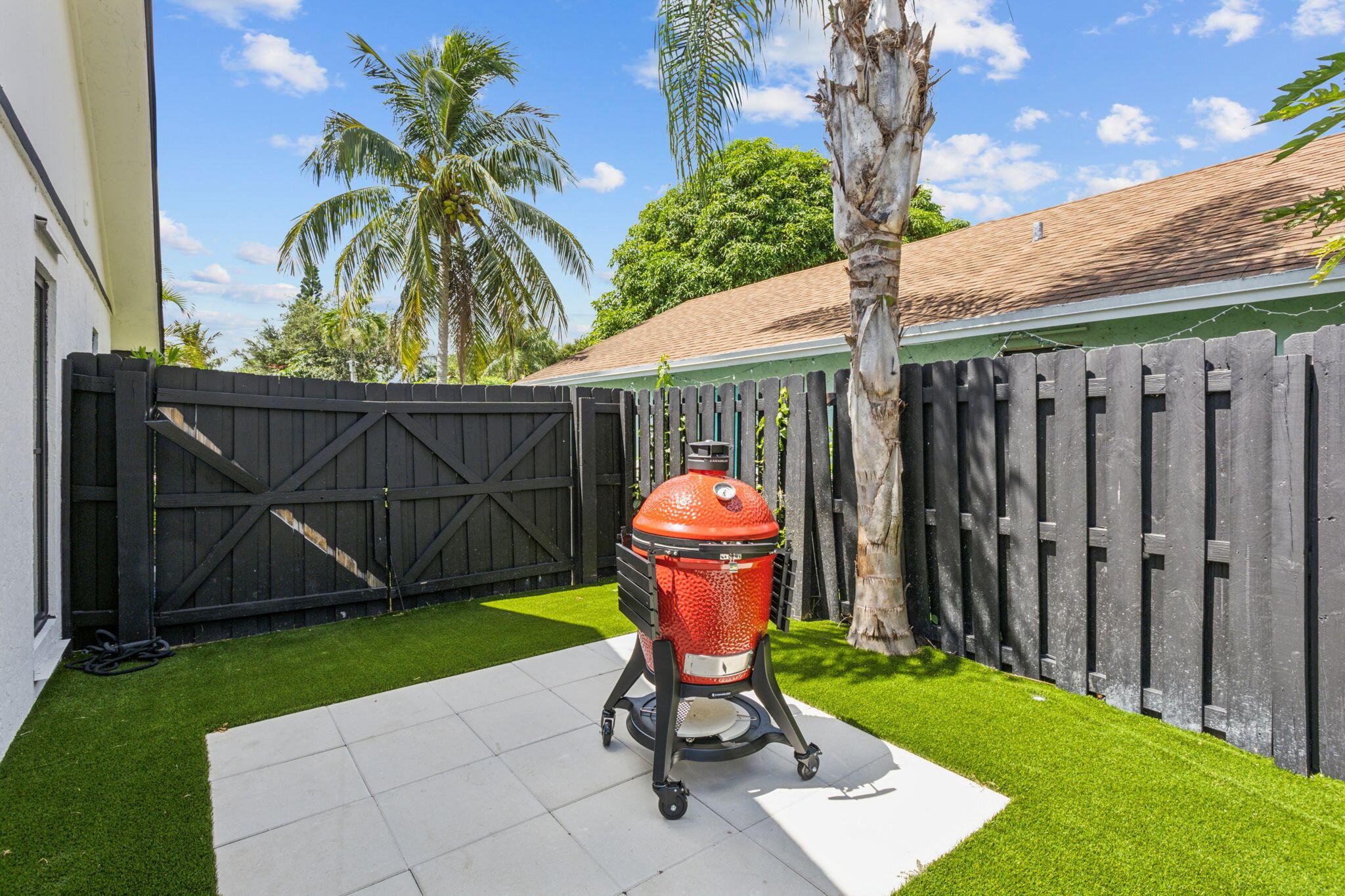 3757 NW 7th Court