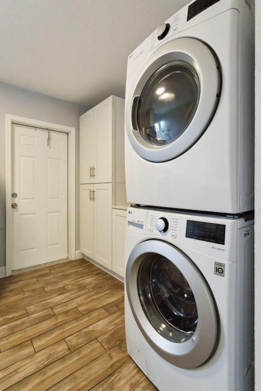 2227 NE 3rd Avenue 2