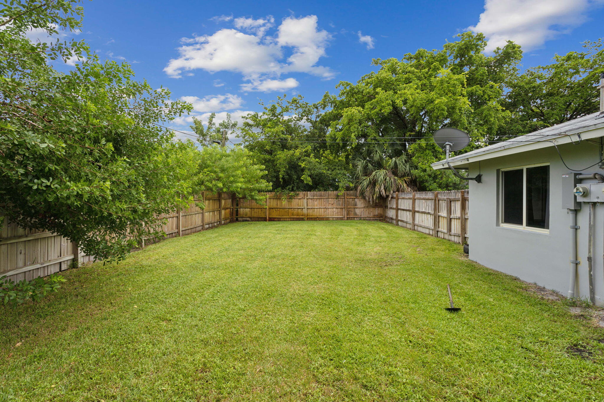 2227 NE 3rd Avenue 2