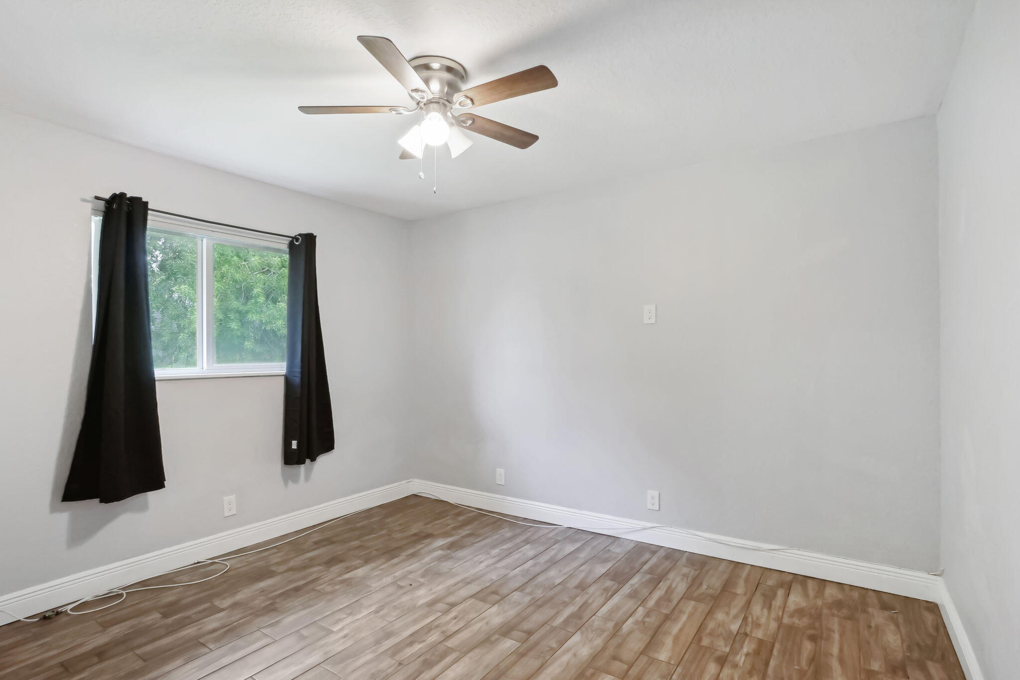 2227 NE 3rd Avenue 2