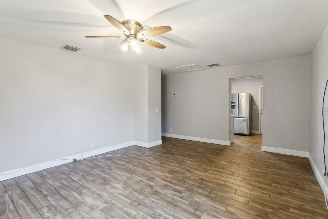 2227 NE 3rd Avenue 2