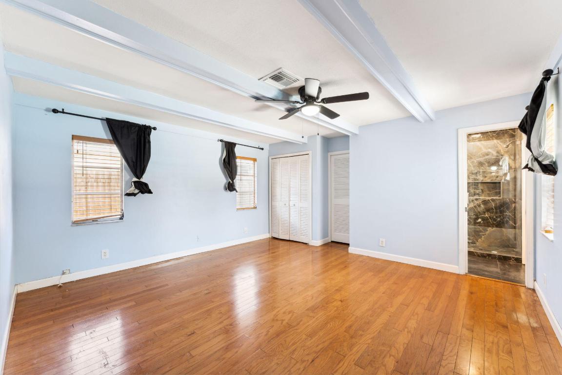 4194 Honeysuckle Avenue