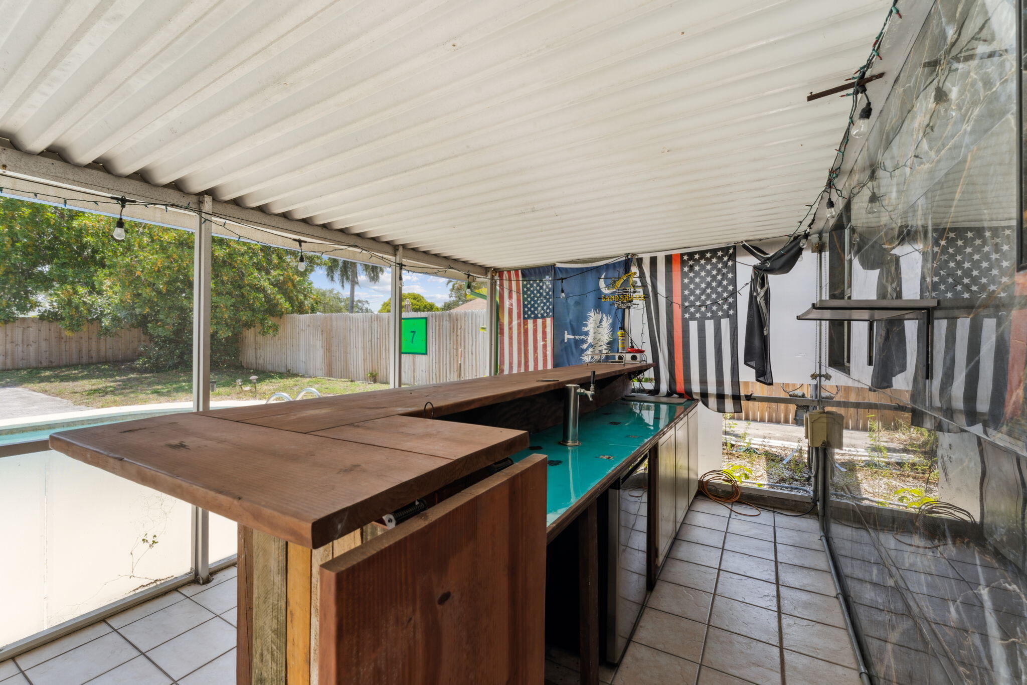 4194 Honeysuckle Avenue