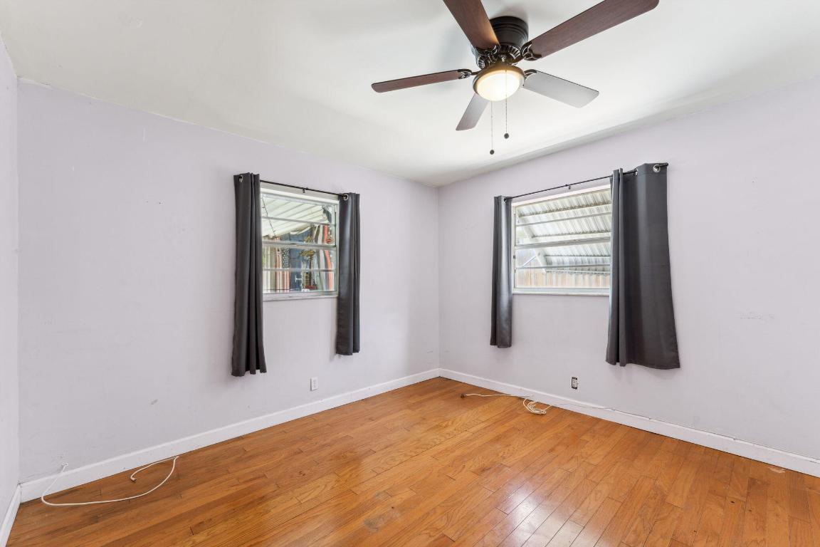 4194 Honeysuckle Avenue