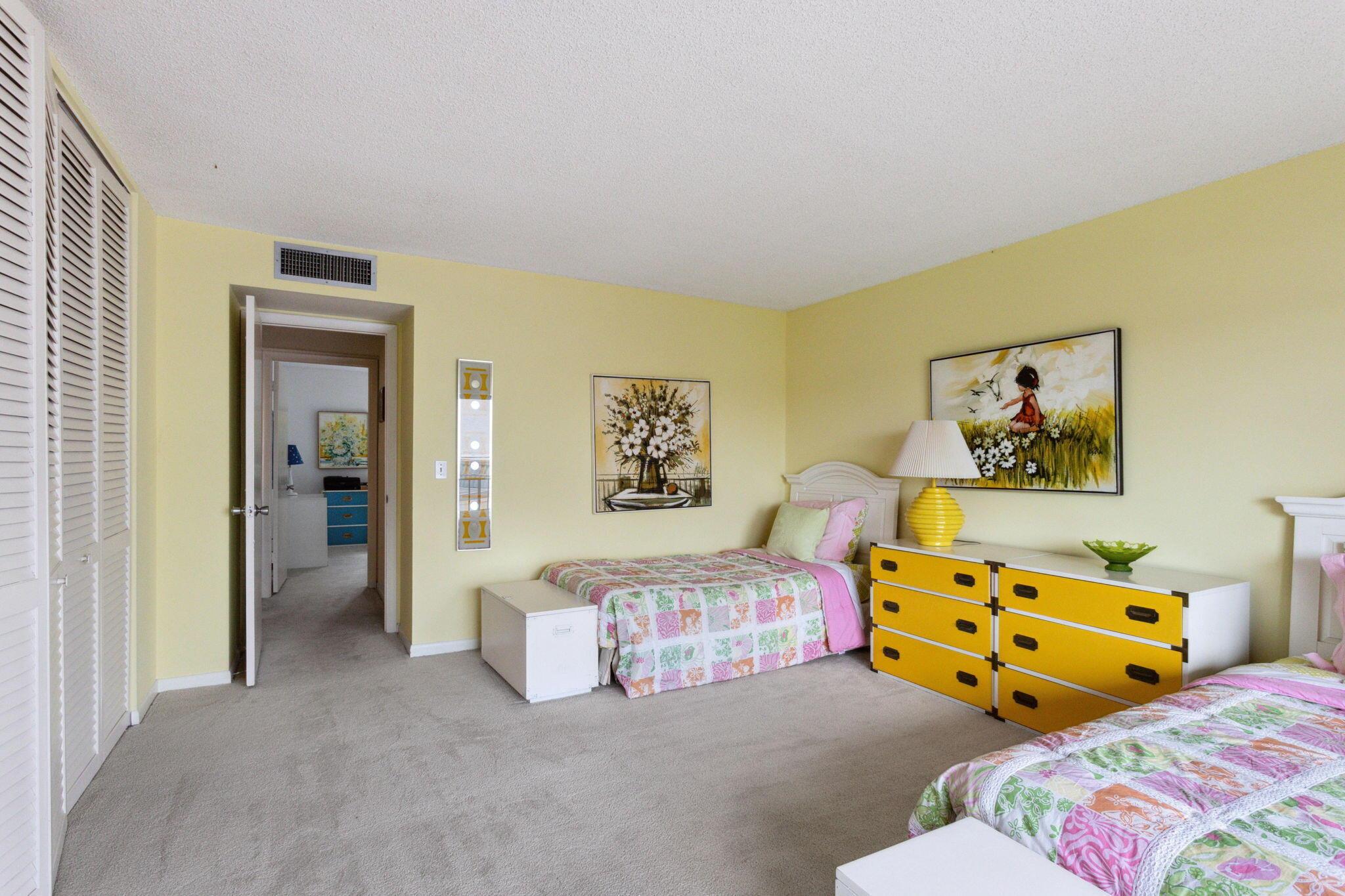 4482 Fountains Drive 4482