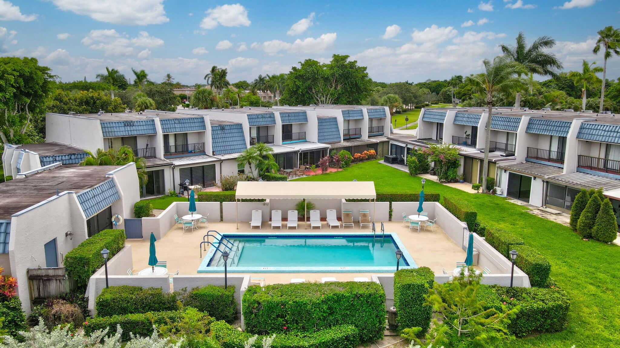 4482 Fountains Drive 4482