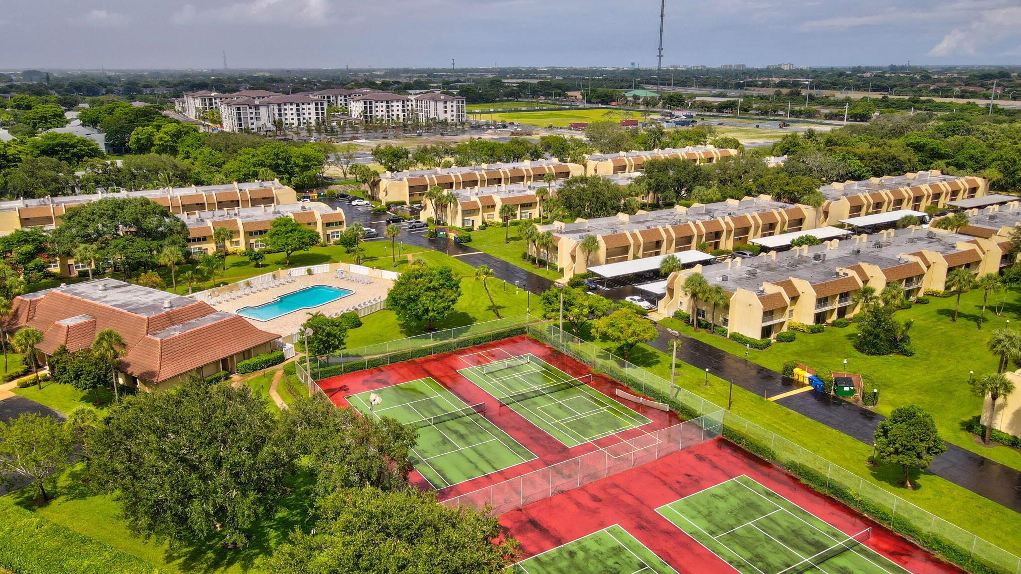 2825 SW 22nd Avenue 2010