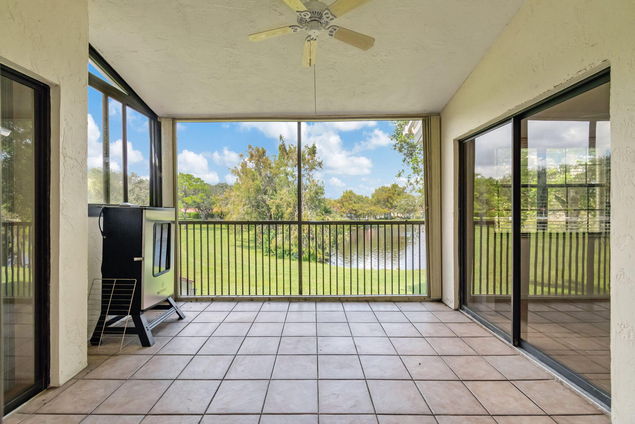 3306 Black Oak Court