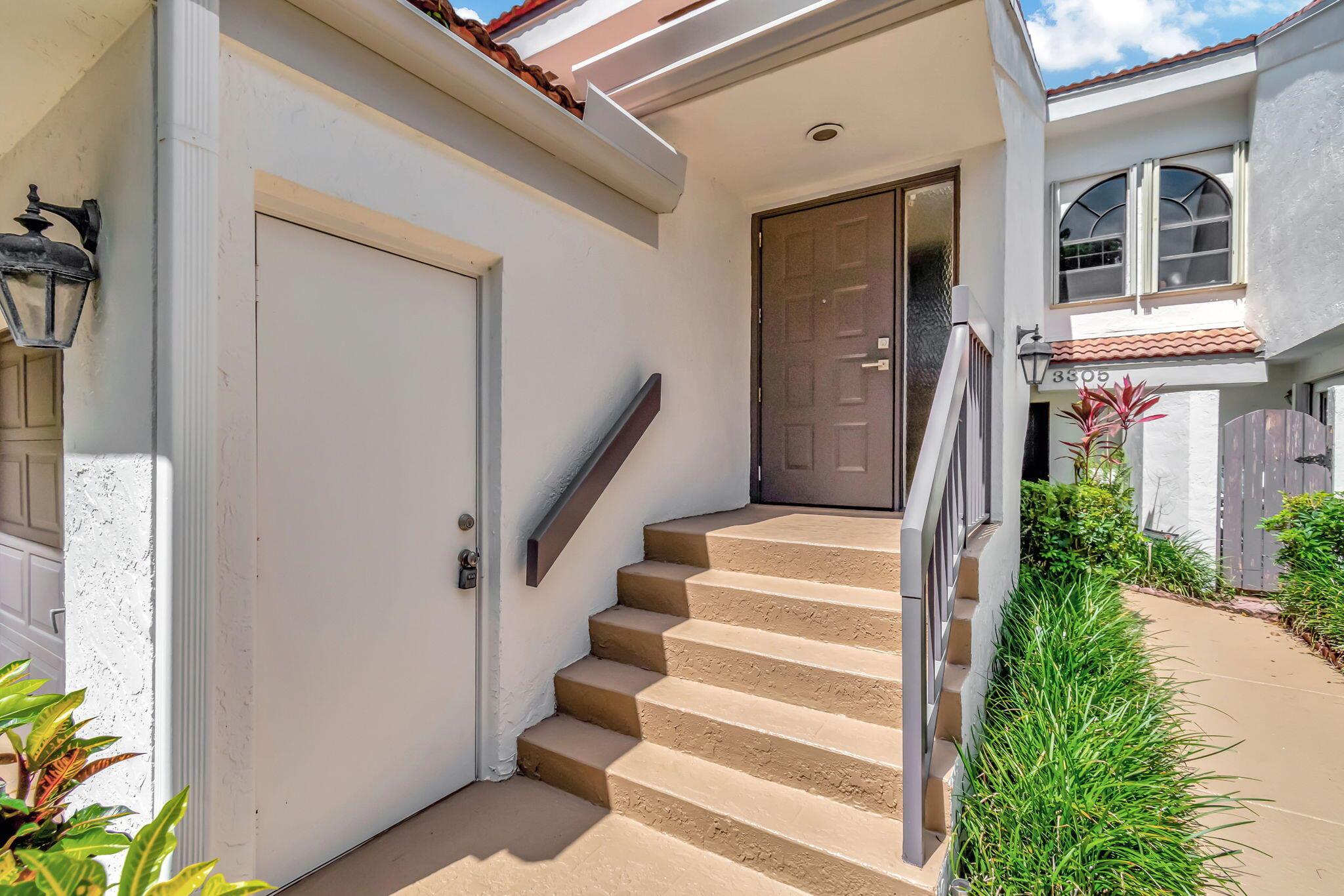 3306 Black Oak Court