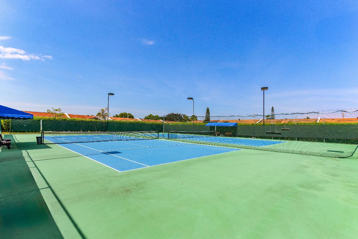 5100 Las Verdes Circle 207