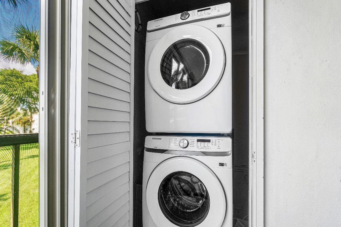 5100 Las Verdes Circle 207