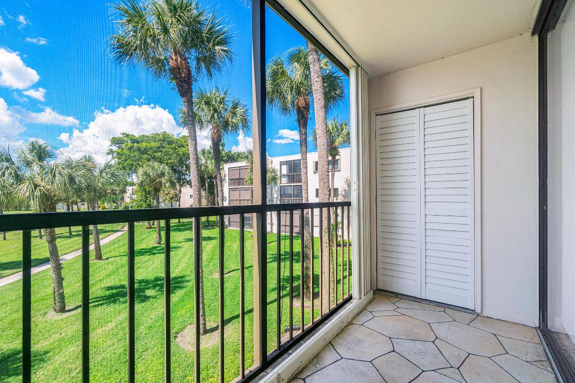 5100 Las Verdes Circle 207