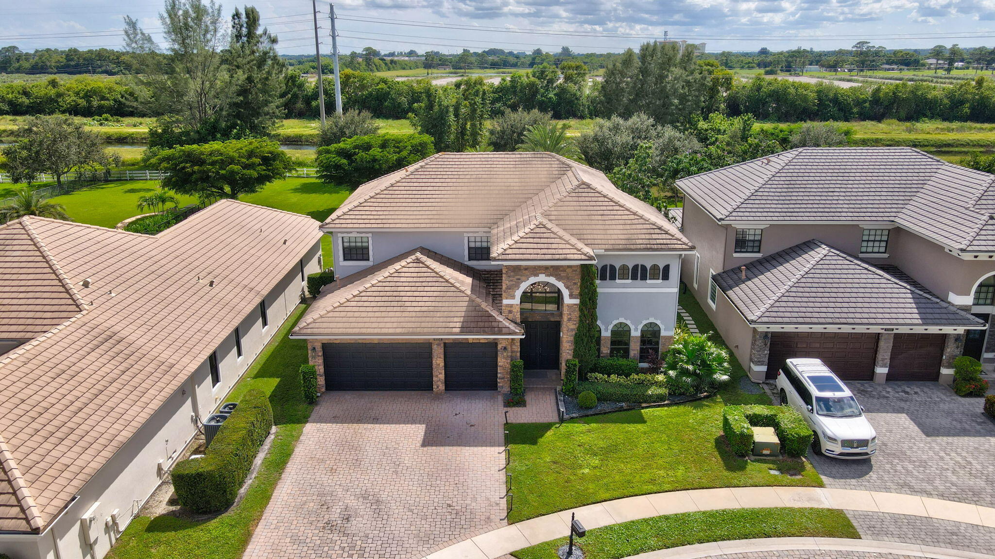 9354 Equus Circle