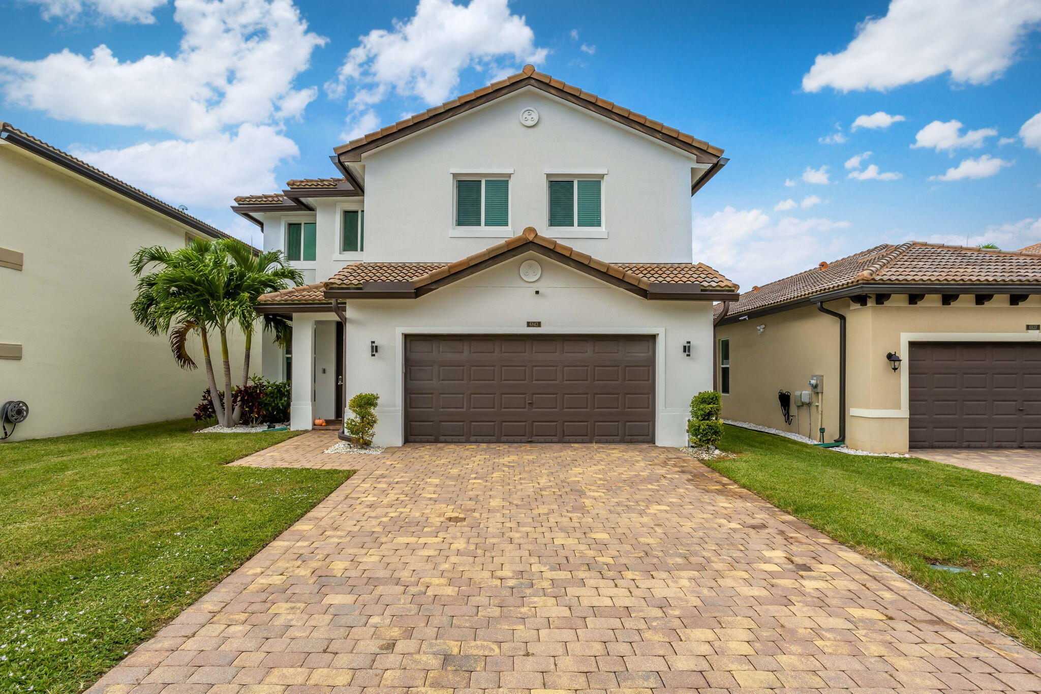 6843 Langdon Way