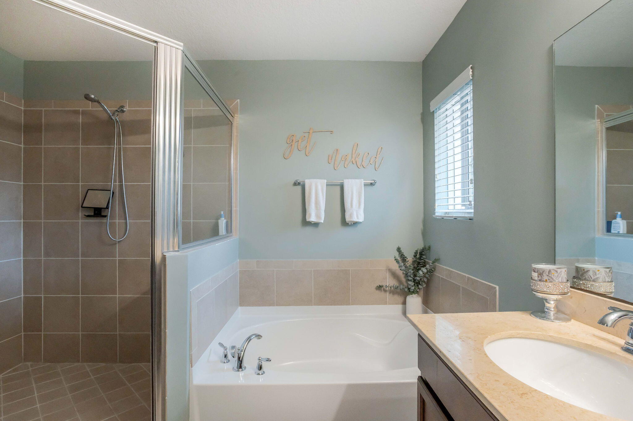 6843 Langdon Way