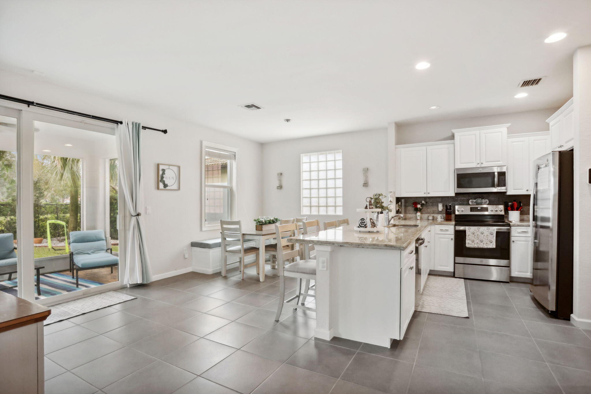 6843 Langdon Way