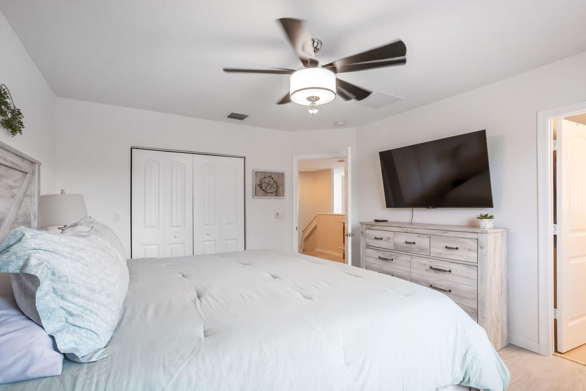 6843 Langdon Way