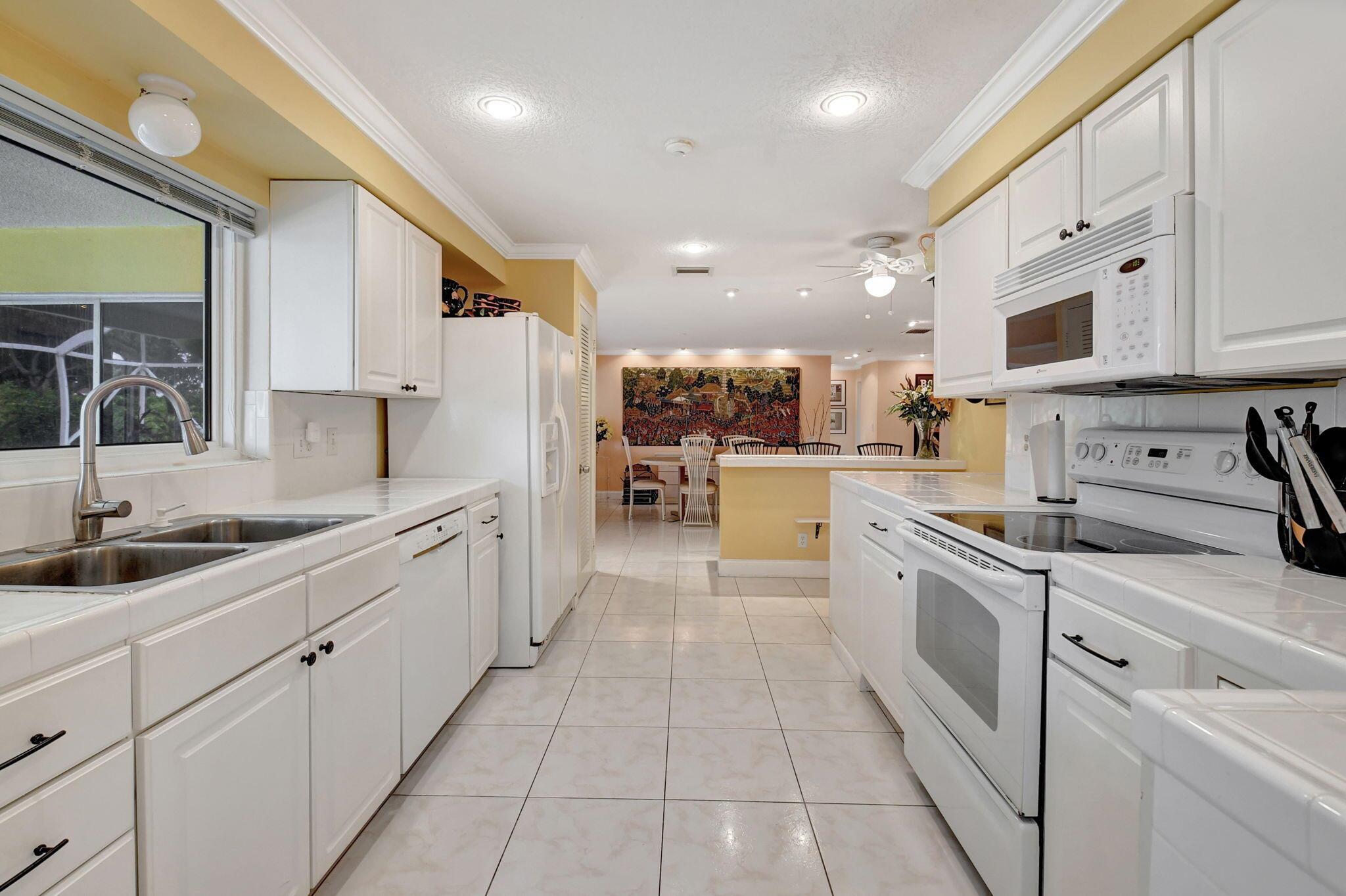 4599 Brady Boulevard