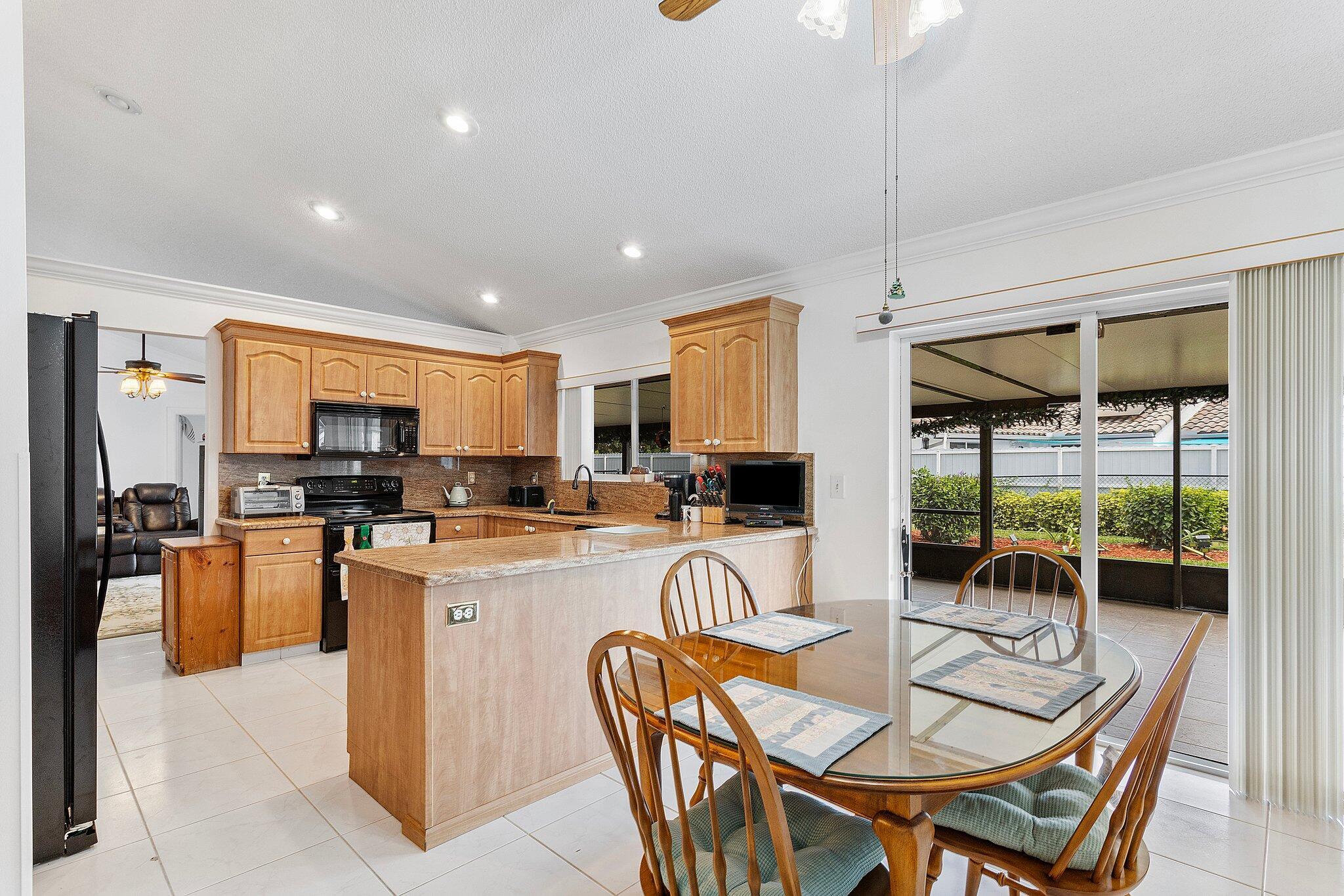 9776 Sun Pointe Drive