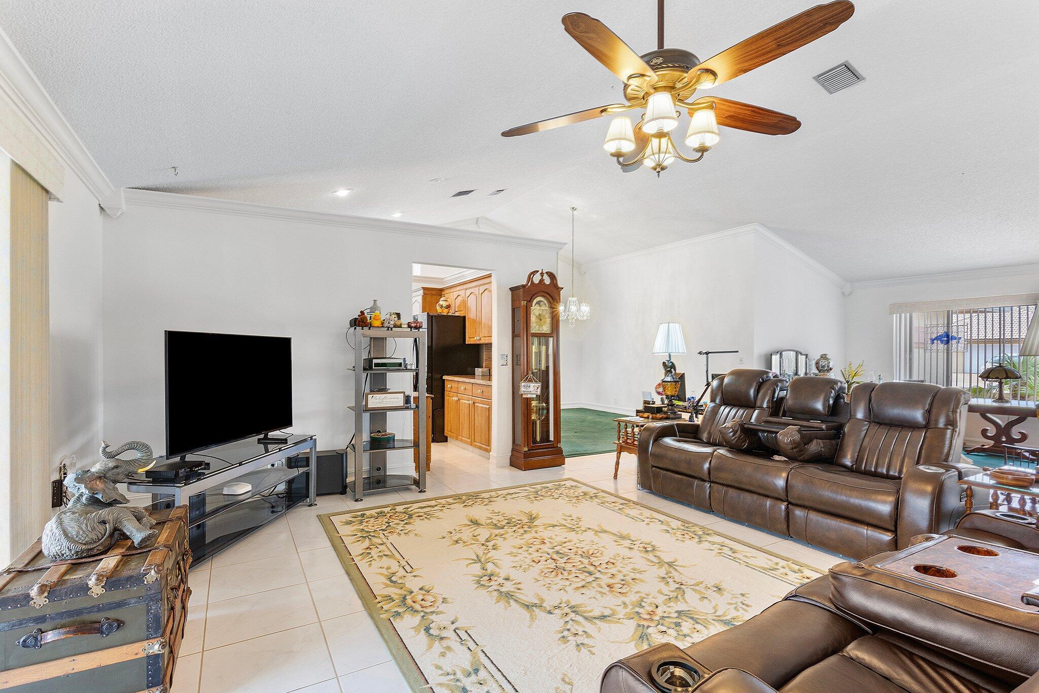 9776 Sun Pointe Drive