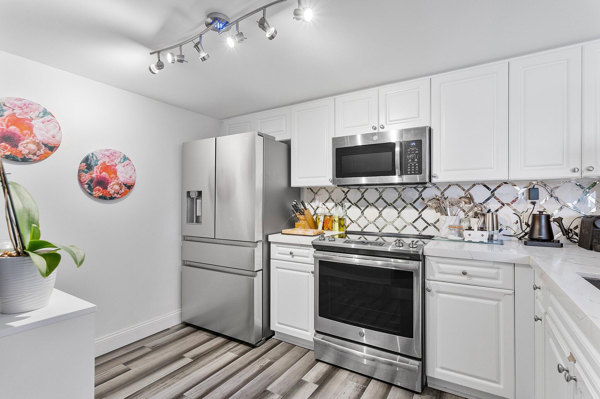 520 SE 5th Avenue 1305