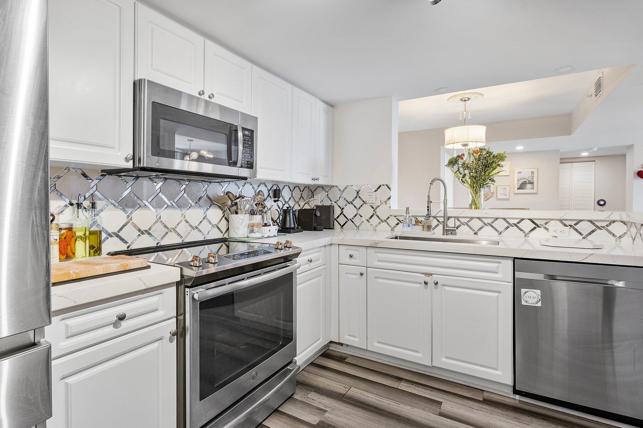 520 SE 5th Avenue 1305