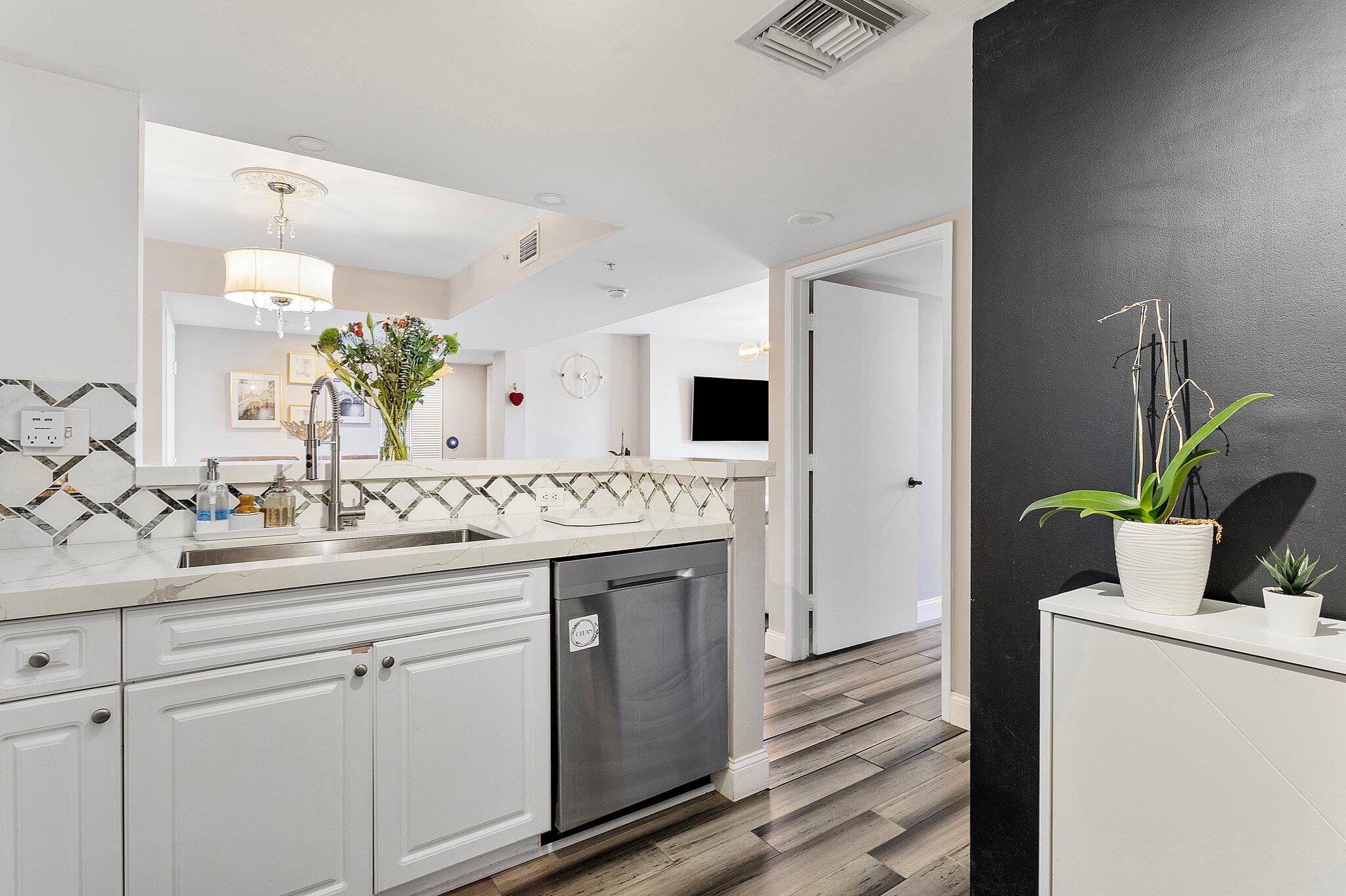 520 SE 5th Avenue 1305