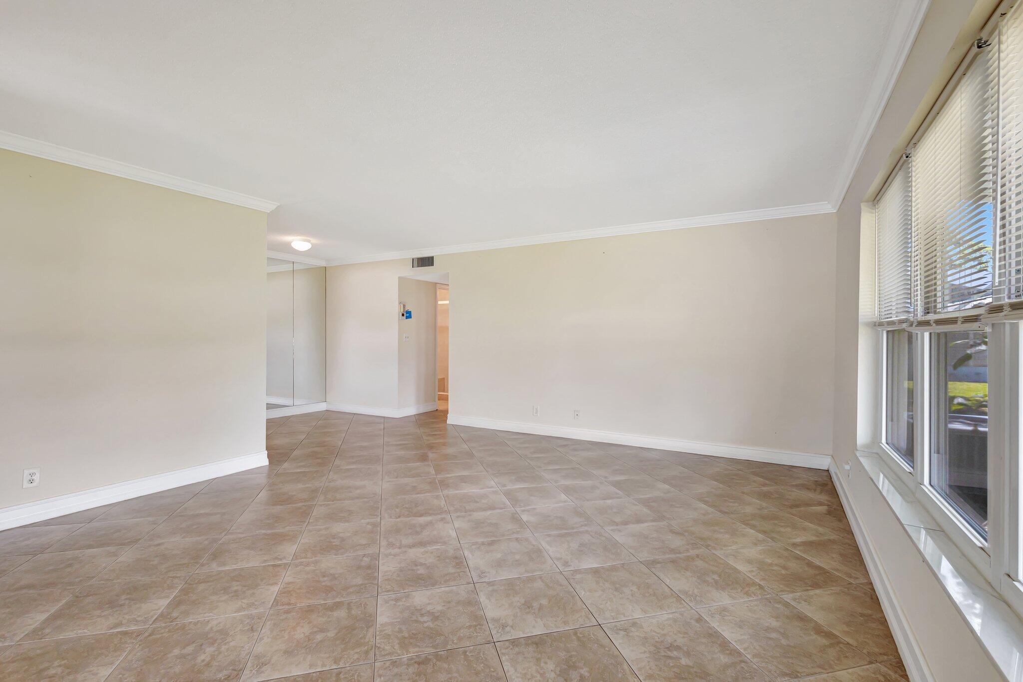 652 High Point Boulevard N D