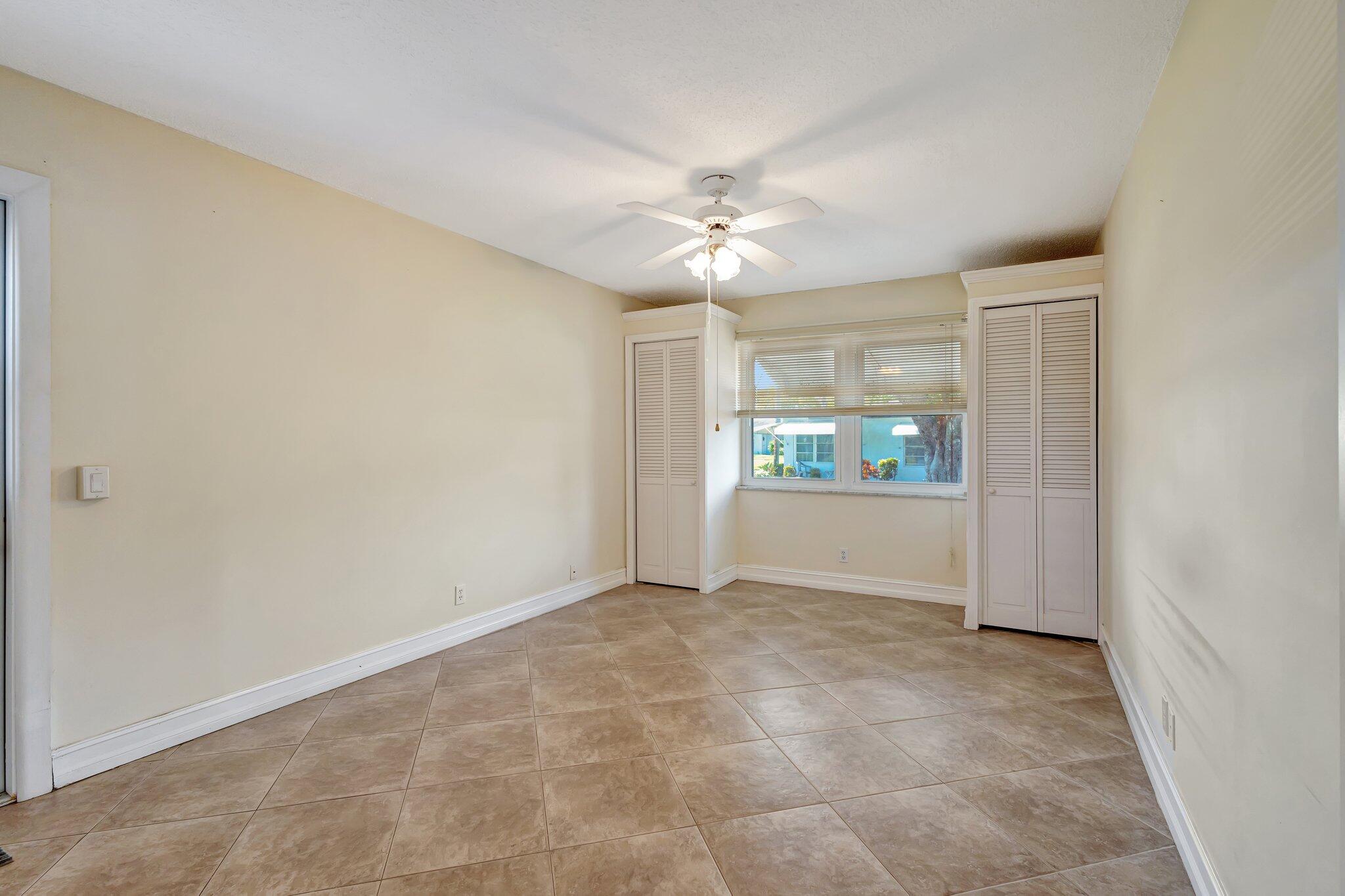 652 High Point Boulevard N D