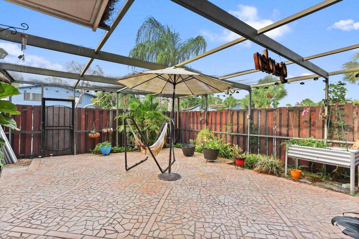 4652 Holly Lake Drive