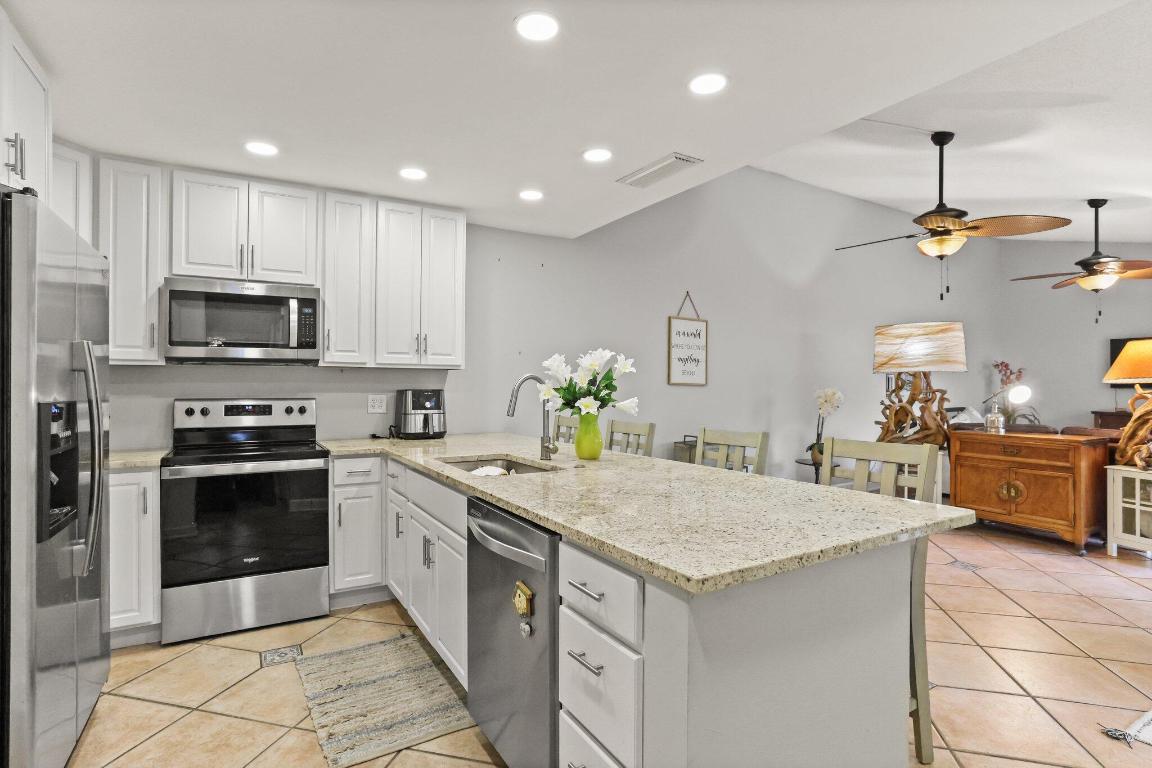 4652 Holly Lake Drive