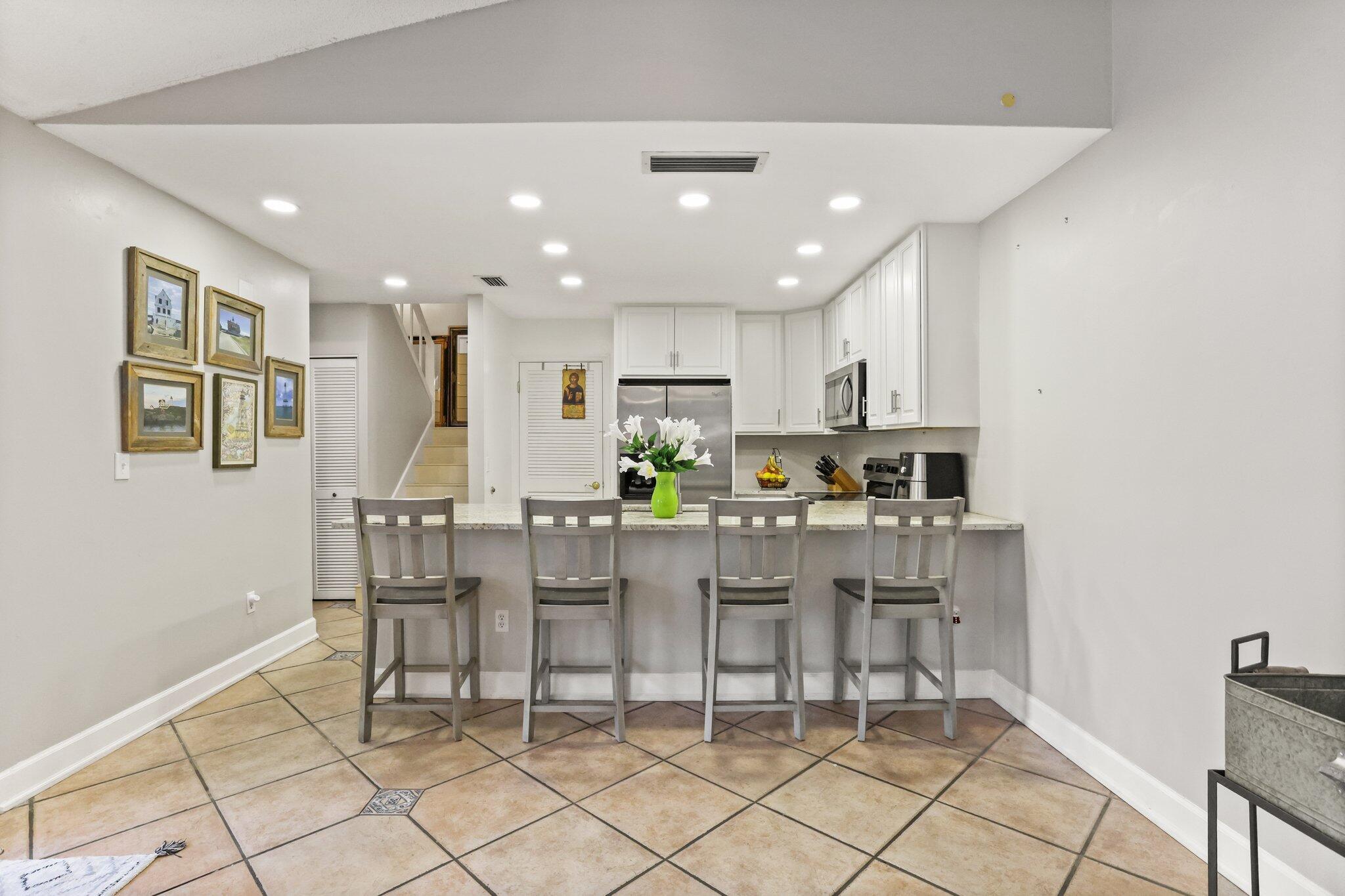 4652 Holly Lake Drive