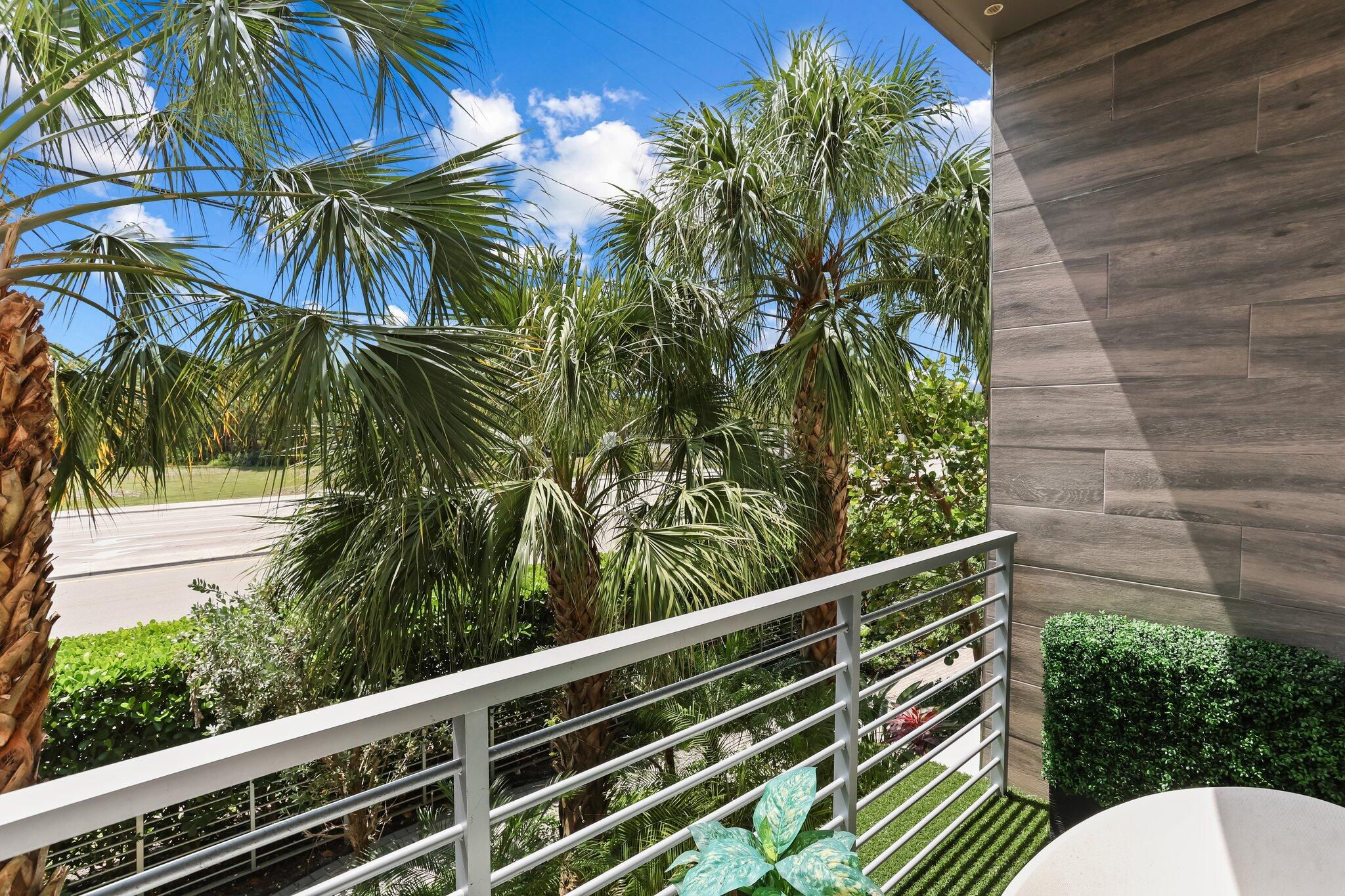 4021 NW 18th Way