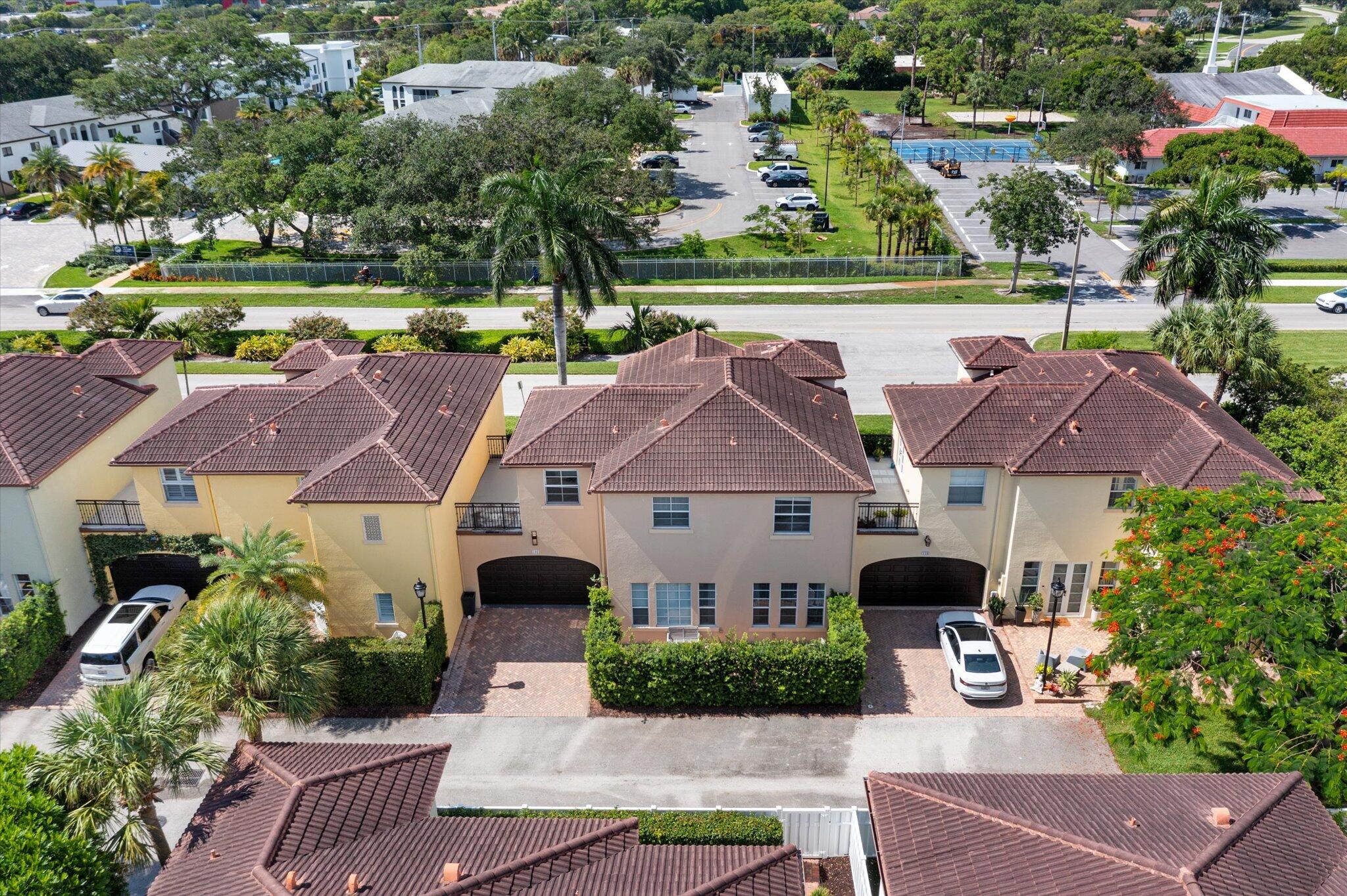 106 Via Floresta Drive