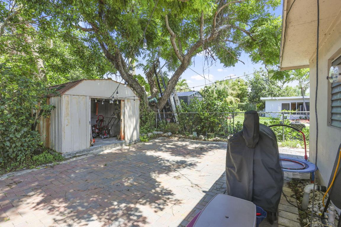 1707 High Ridge Road