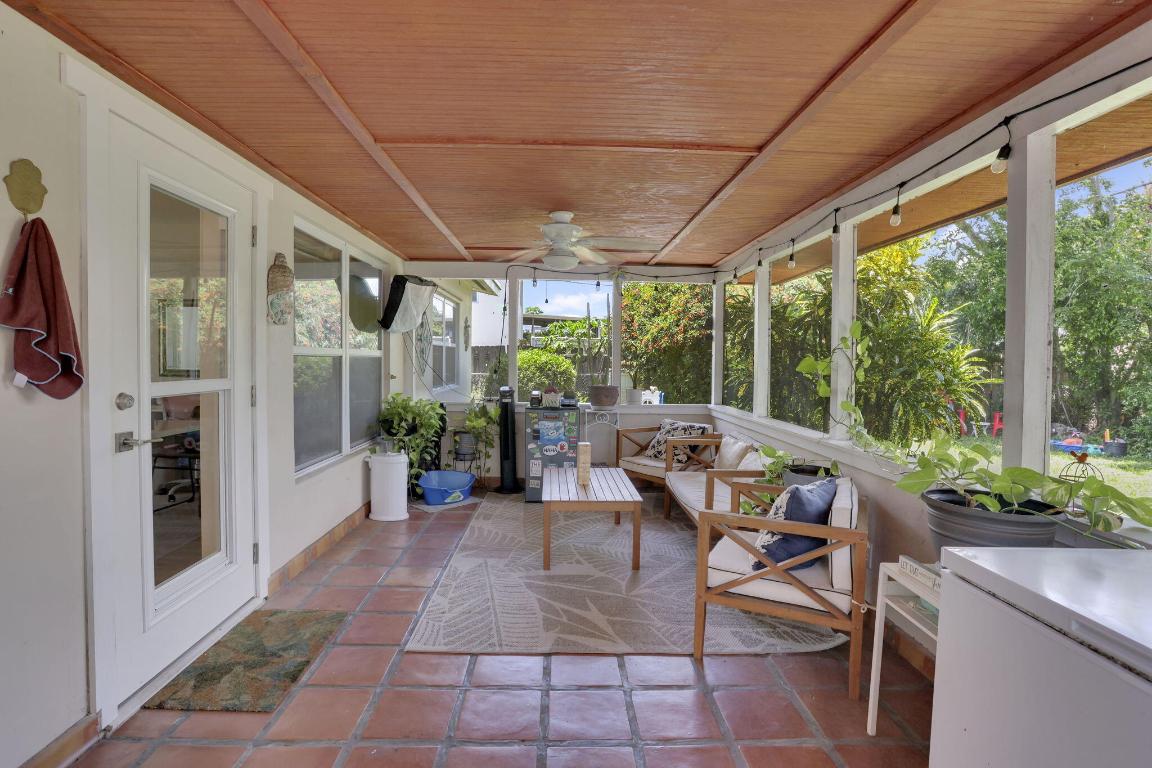 1707 High Ridge Road