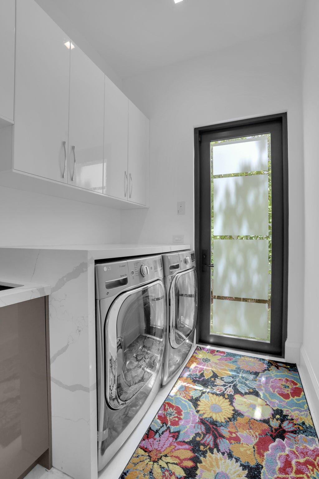 234 NE 4th Street
