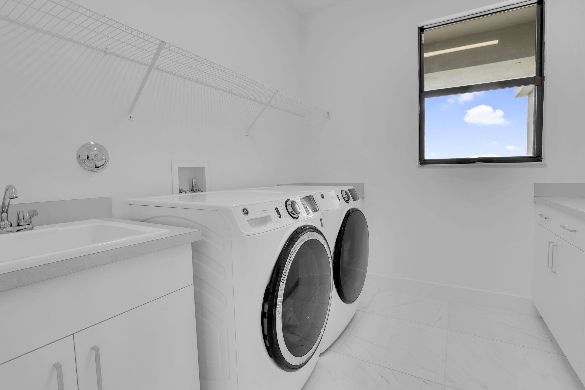 8115 Laurel Falls Drive