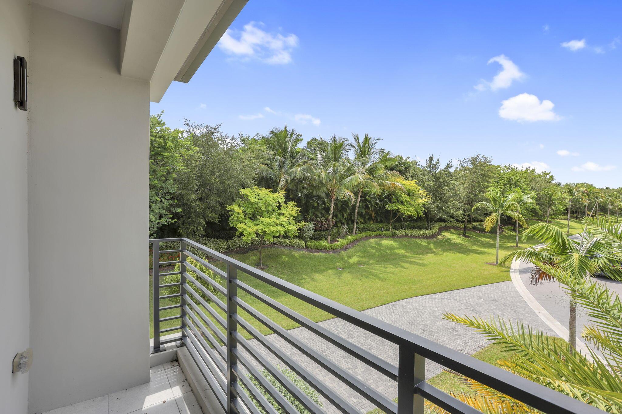 8115 Laurel Falls Drive